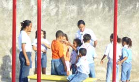 Volunt&aacute;rios
